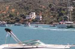 У Греції розбився вертоліт з росіянами на борту 