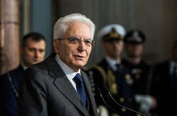 Президент Италии принял отставку премьера