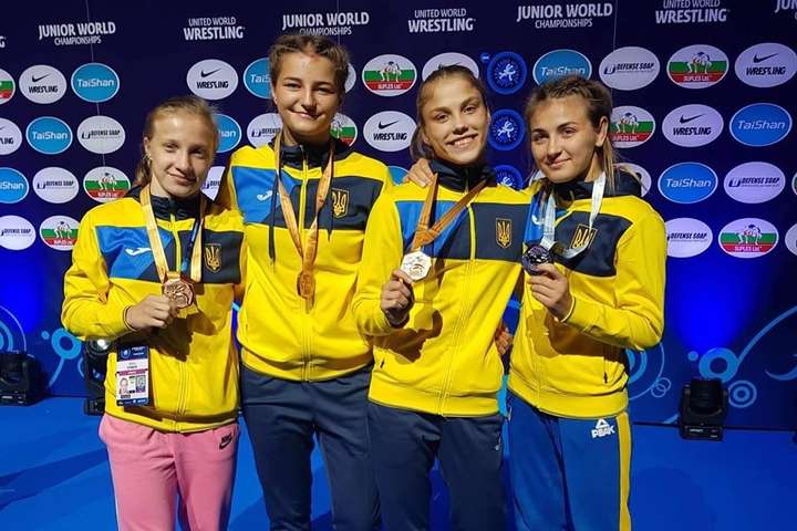 Яскрава Акобія і ще п'ять медалістів: українці виблискували на чемпіонаті світу (відео)