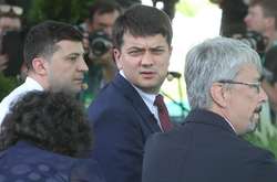 Голова партії «Слуга народу» Дмитро Разумков, який може стати спікером парламенту
