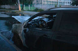 Пожежа почалася в моторному відсіку автомобіля