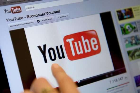 YouTube заблокував 210 каналів за зв’язки із урядом КНР