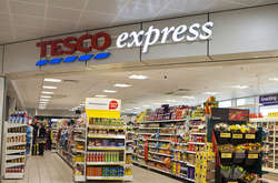 Рік тому Tesco надала своїм постачальникам список бажаних пакувальних матеріалів