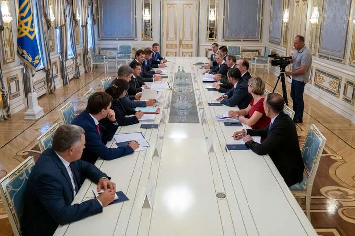 Зеленський обговорив з делегацією Світового банку заплановані в Україні реформи