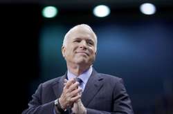  Джон Маккейн 