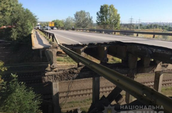 Нацполіція розпочала розслідувати обвал мосту в Харкові	