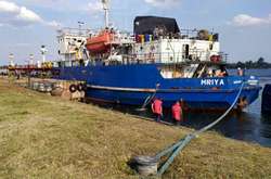 Арештоване судно, що постачало паливо для Чорноморського флоту РФ, доставили в порт Херсона