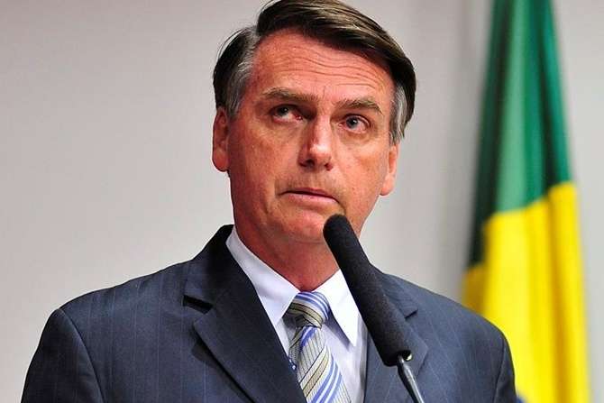 Президент Бразилії прийме допомогу G7 для боротьби з пожежами лише після вибачень Макрона