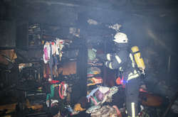 Гасіння пожежі ускладнювалось великою кількістю книг, які довелось перебирати щоб не допустити процесу тління