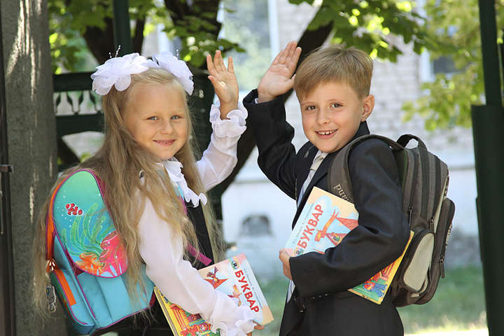 Школы Киева в этом году примут 33 тыс. первоклассников