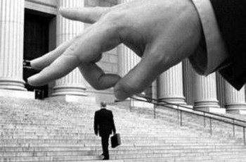 Первые чистки: кто из министров вызвал гнев Януковича