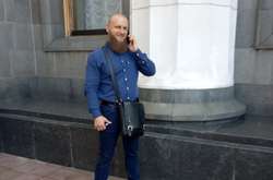 «Слуга»-пауерліфер запізнився на урочисте засідання