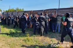 Прокуратура повідомила трьом затриманим про підозру у нападі на знімальну групу «112 Україна»