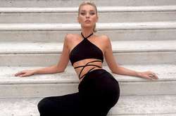 Супермодель Эльза Хоск в откровенном платье покорила Венецианский кинофестиваль