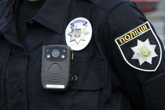 На Дніпропетровщині СБУ викрила на зловживаннях двох поліцейських