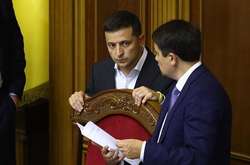 Зеленський покинув засідання Ради