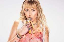 Бесстыдные лесбийские игрища: стало известно, почему Лиам Хемсворт подал на развод с Майли Сайрус