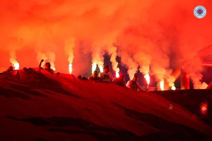 Польські «ультрас» ледве не спалили стадіон у Шотландії (відео)