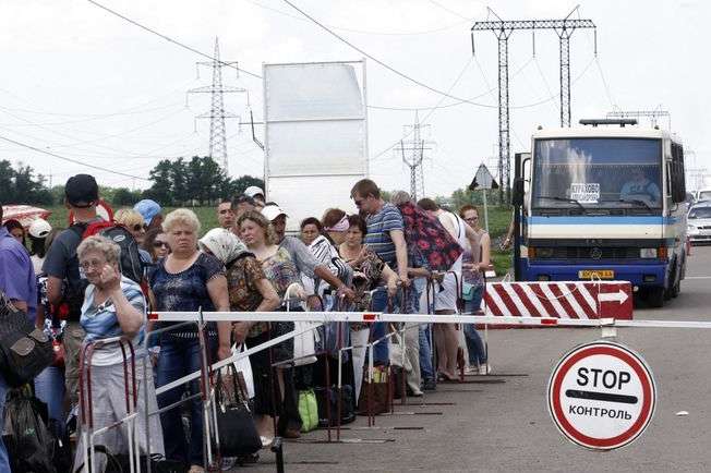 За тиждень через лінію розмежування на Донбасі пройшло майже 300 тис. людей