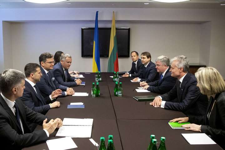 Зеленський запевнив, що продовжить курс України на ЄС