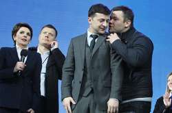 Президент розповів, що ﻿Богдан постійно шепоче йому на вухо