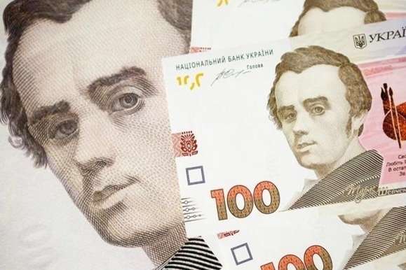 Курси валют на 2 вересня: гривня знову міцнішає