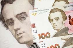 Курси валют на 2 вересня: гривня знову міцнішає