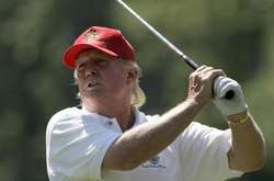 Трамп, відмінивши візит до Польщі, зіграв у гольф