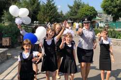 Вінницькі поліцейські запросили дітей на екскурсію до зоопарку та прогулянку катером