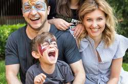 Зеленский с женой резко отреагировали на попытку журналистов снять их сына в школе (видео) 