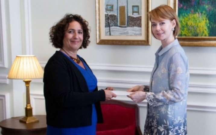 Нова посол Британії приступила до роботи в Україні 