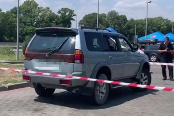 Поліція затримала чоловіка, який розстріляв авто та пограбував пошту на Одещині