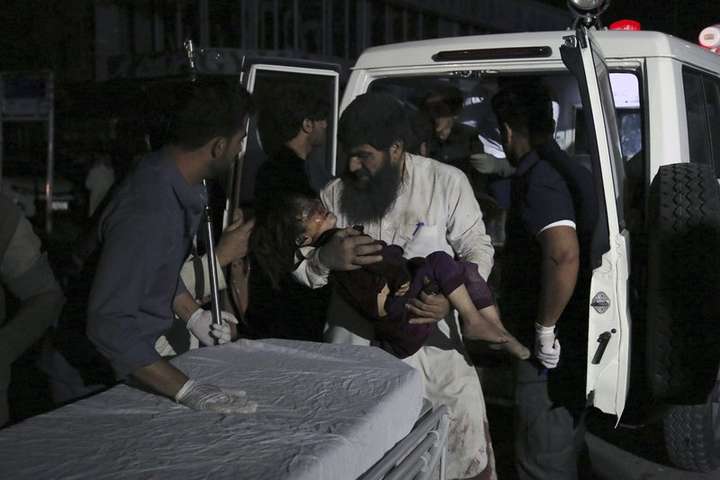 У Кабулі вибухнув замінований автомобіль: п’ятеро загиблих і 50 поранених