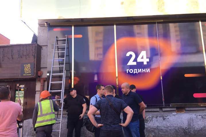 Очищення Києва від реклами: у Кличка відзвітували про демонтажі у серпні