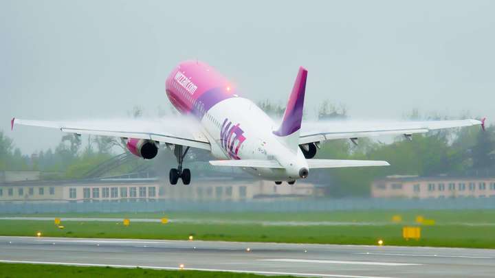 Wizz Air наступного року запустить 15 нових рейсів з Польщі 