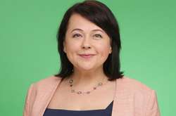 Откровенные фото депутата от «Слуги народа», которая попалась на любовной переписке