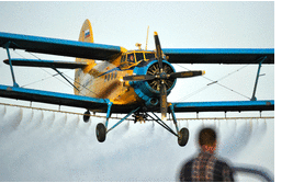 Вакцину від сказу в Україні розкидатимуть з літаків 