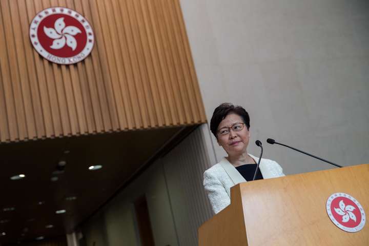 Глава администрации Гонконга отзовет скандальный законопроект об экстрадиции