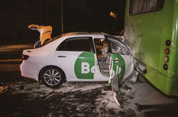 В результаті сильного удару «японець» моментально загорівся