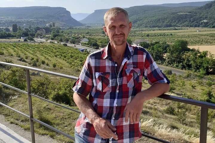 Батько українського футболіста зник в окупованому Криму