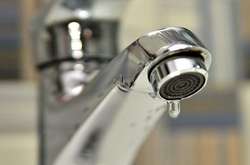 Через аварії зникла вода в будинках на трьох вулицях Києва (адреси)