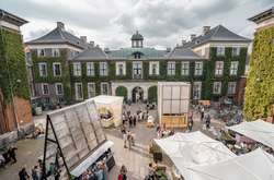 Бар из старых матрасов: необычные фото