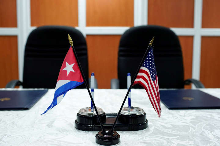 США посилили санкції проти Куби