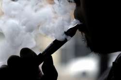 У США вже три людини померли через куріння електронних сигарет