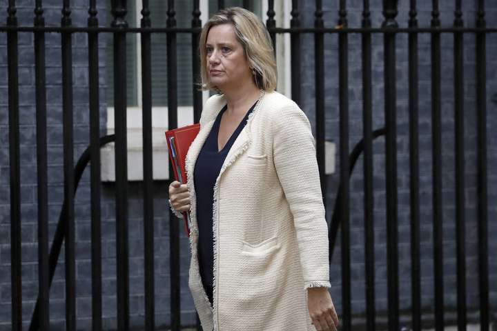 Британський міністр подала у відставку через незгоду з Джонсоном