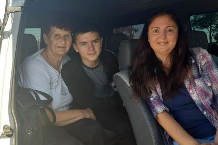 Сім’я Сенцова виїхала з Криму та прямує до Києва (фото)