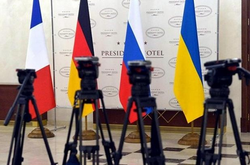 «Є взаємне розуміння, що цей формат потрібно проводити незабаром, але для цього потрібна відповідна підготовка», - заявив Пєсков