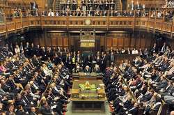 Британський парламент призупинив роботу до 14 жовтня
