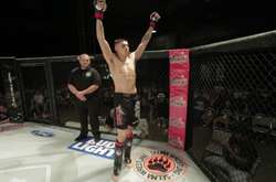 Боєць ММА отримав жахливу травму в поєдинку (відео)