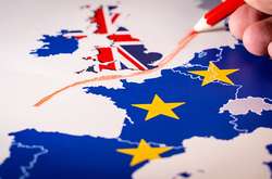 Королева Великобританії Єлизавета II підписала закон про відтермінування Brexit без угоди